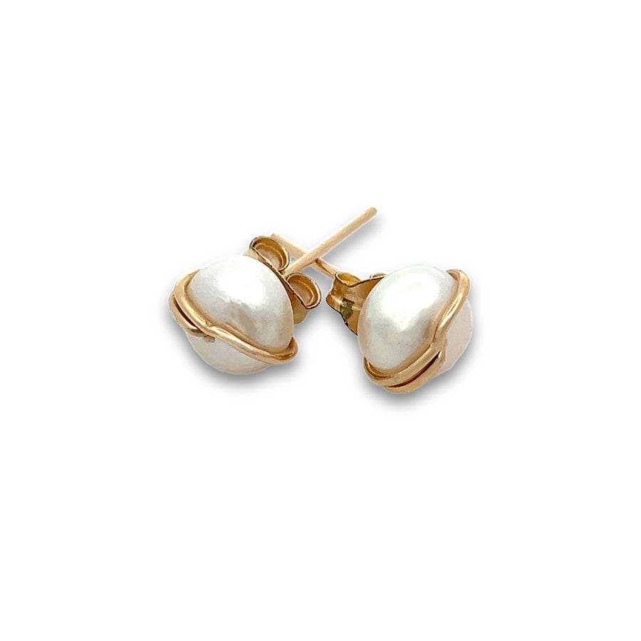 pearl stud earrings set in gold 