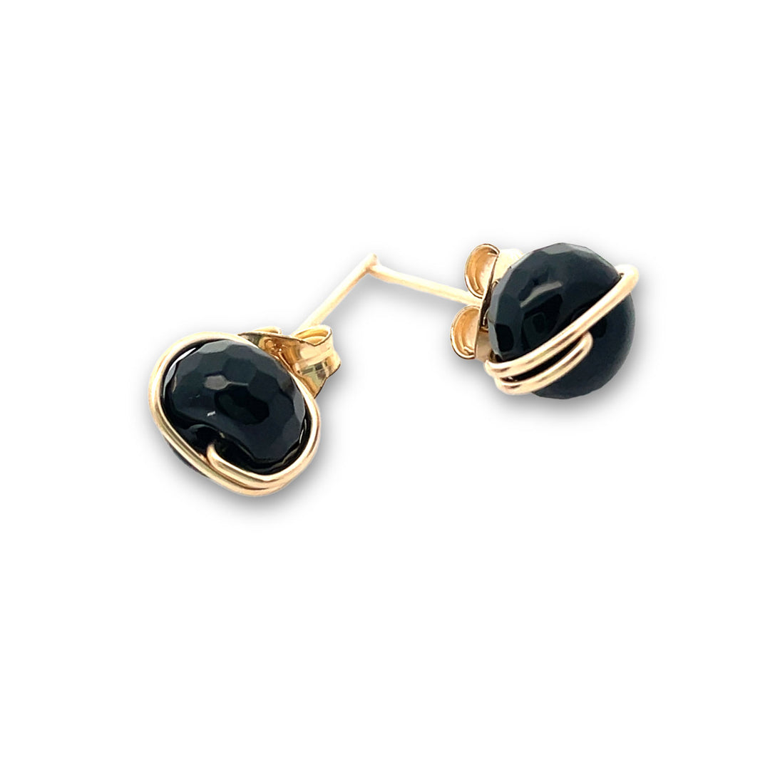 Black onyx studs 