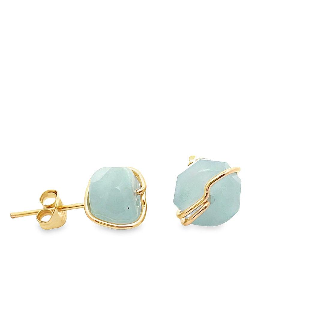 Aquamarine stud earring in the large size set in gold 