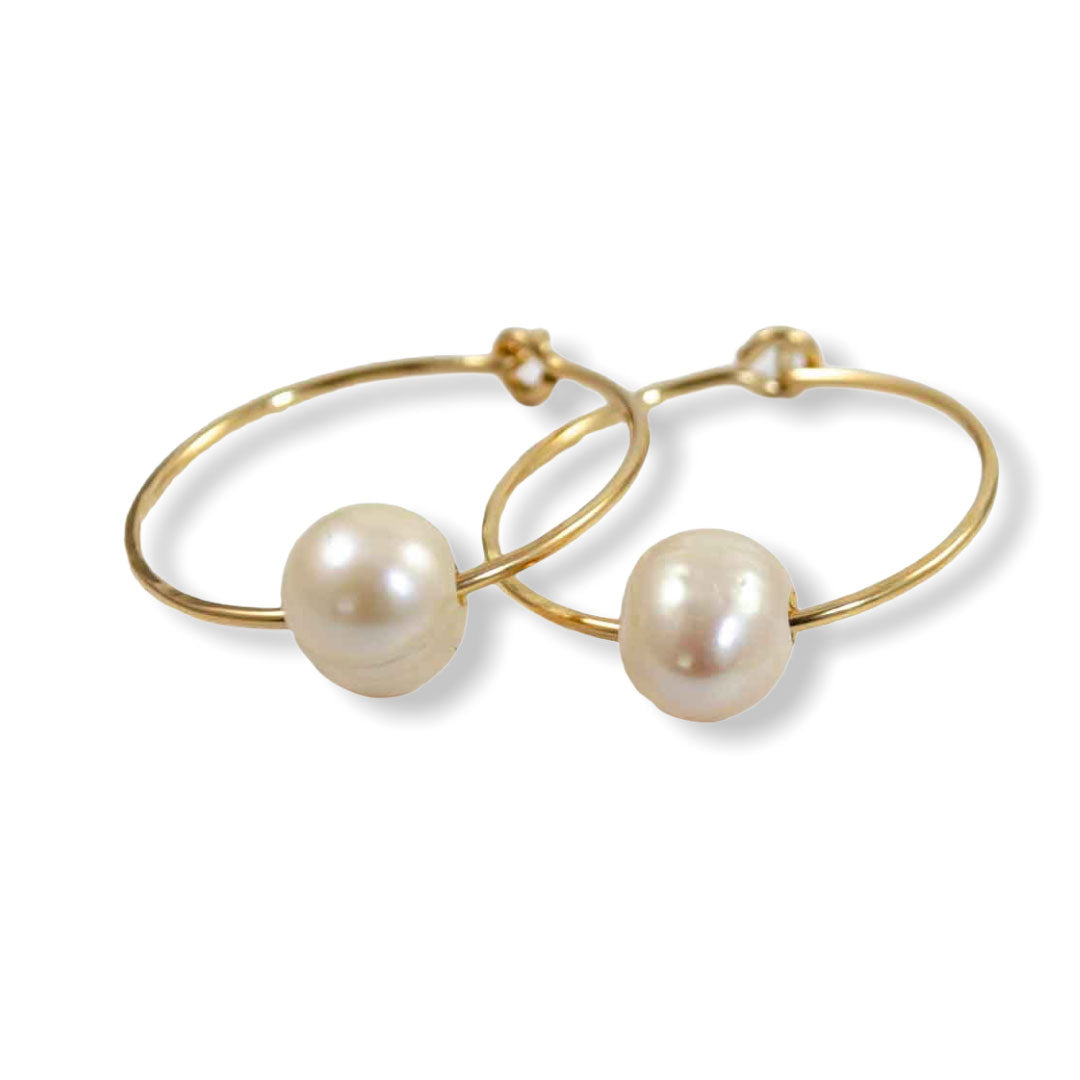 Hammered gold hoops with freshwater pearls 