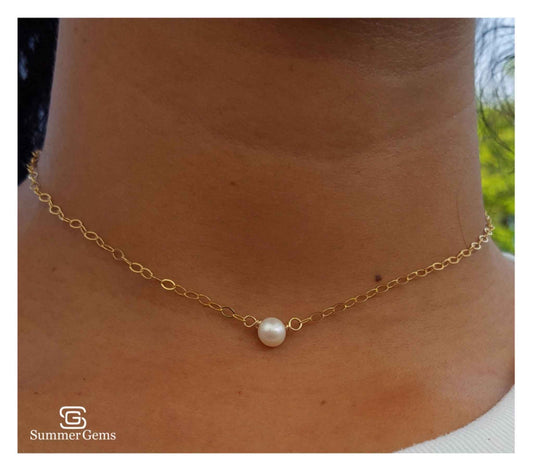Petite Pearl Choker in gold   | Coco elegance collection